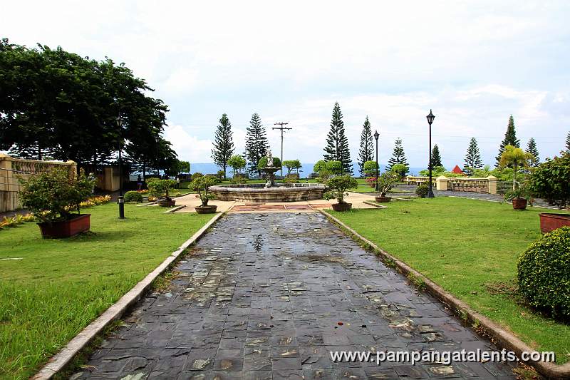 Wonderland Plaza in Batangas