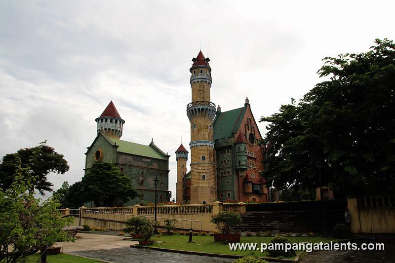 Structures View of Wonderland in Batangas