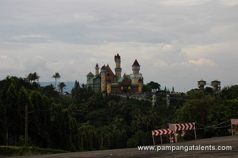 Overview of Wonderland in Batangas