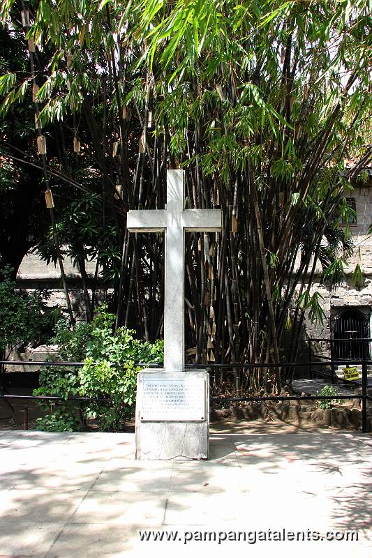 Memorial Cross In Fort Santiago