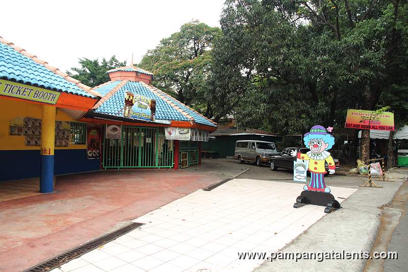 Diner and Canteen near Circle of Fun in Quezon Memorial Circle in Quezon City.