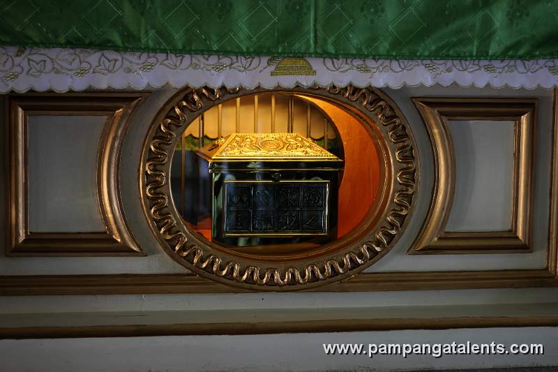 Silver Arquetta - Relic of the True Cross of Jesus