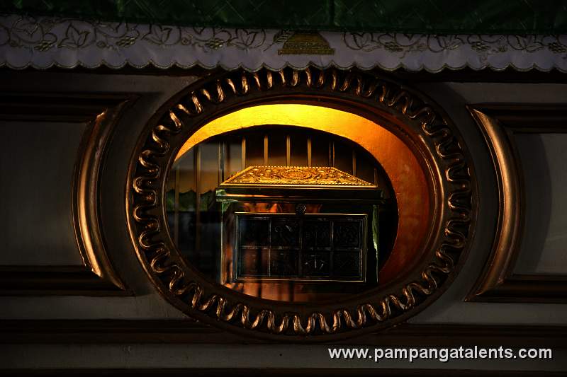 Silver Arquetta - Relic of the True Cross of Jesus