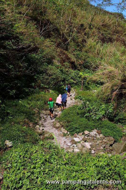 Trakking to Mt. Pinatubo