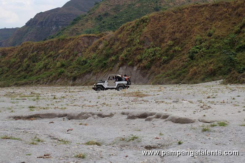 4x4 Drive Service to Mt. Pinatubo (Tarlac to Zambales)
