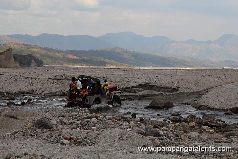 4x4 Drive Service to Mt. Pinatubo (Tarlac to Zambales)