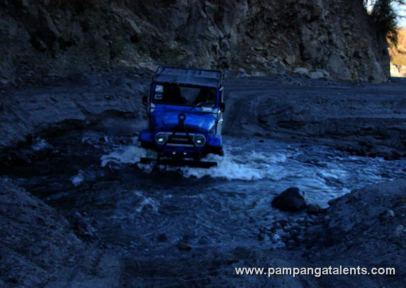 4x4 Drive Service to Mt. Pinatubo (Tarlac to Zambales)