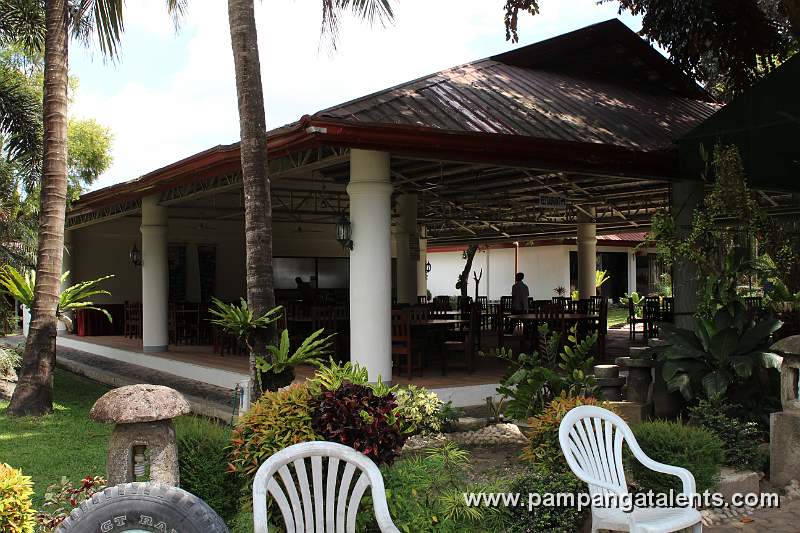 Food / Restaurant (Mt. Pinatubo Trip Registrations Office)