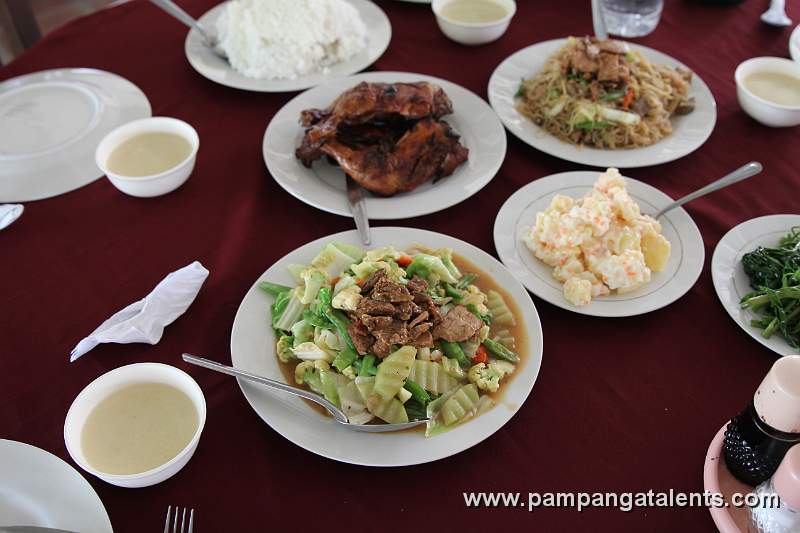 Food / Restaurant (Mt. Pinatubo Trip Registrations Office)